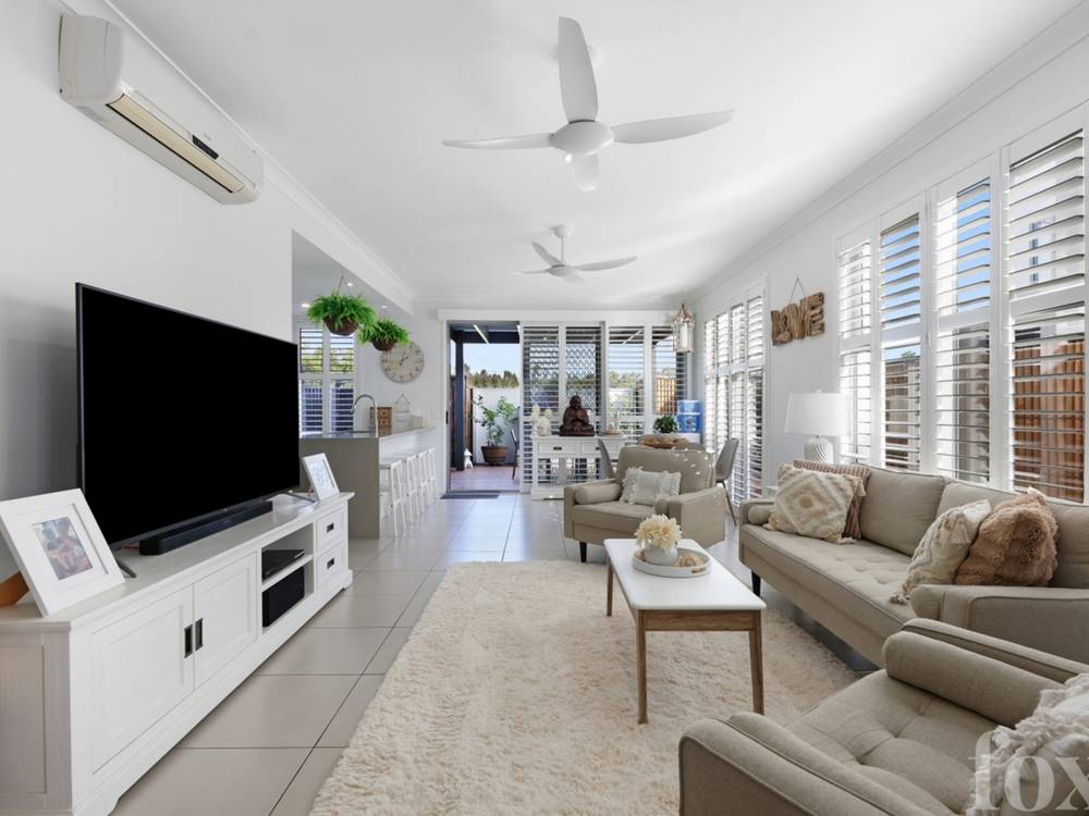 20/1 Waters Close, Hope Island, QLD 4212