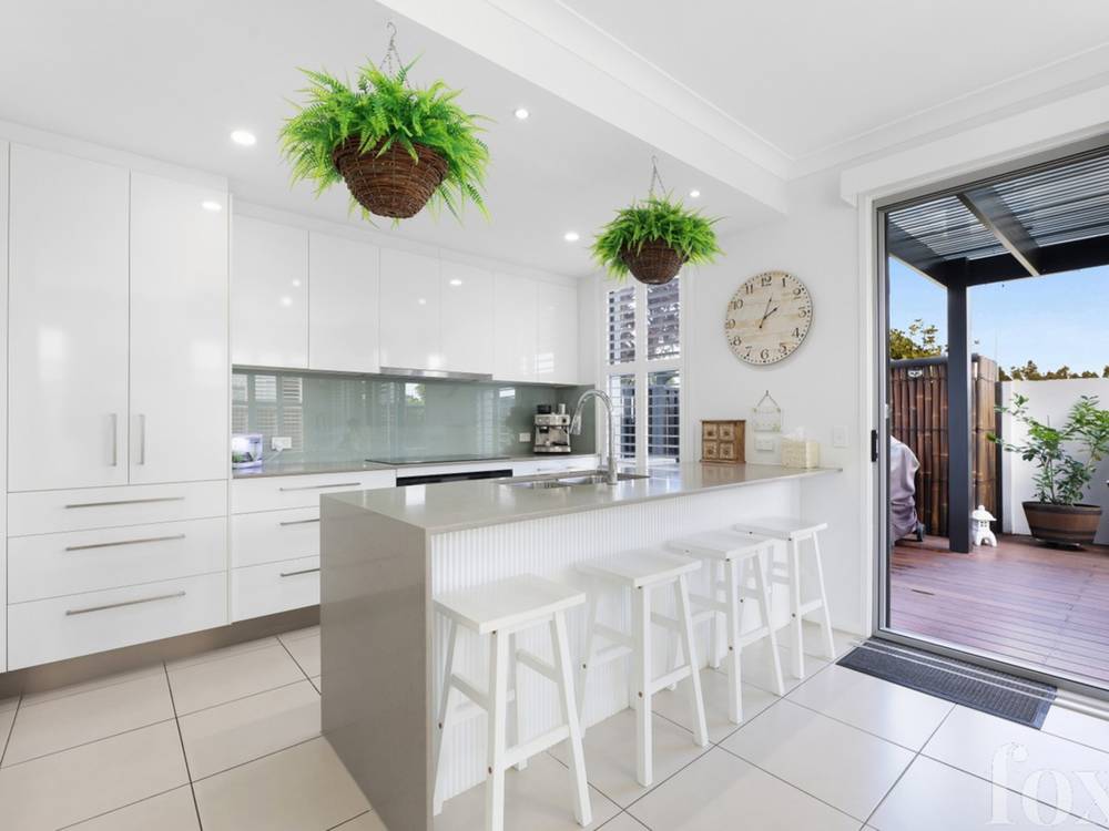 20/1 Waters Close, Hope Island, QLD 4212