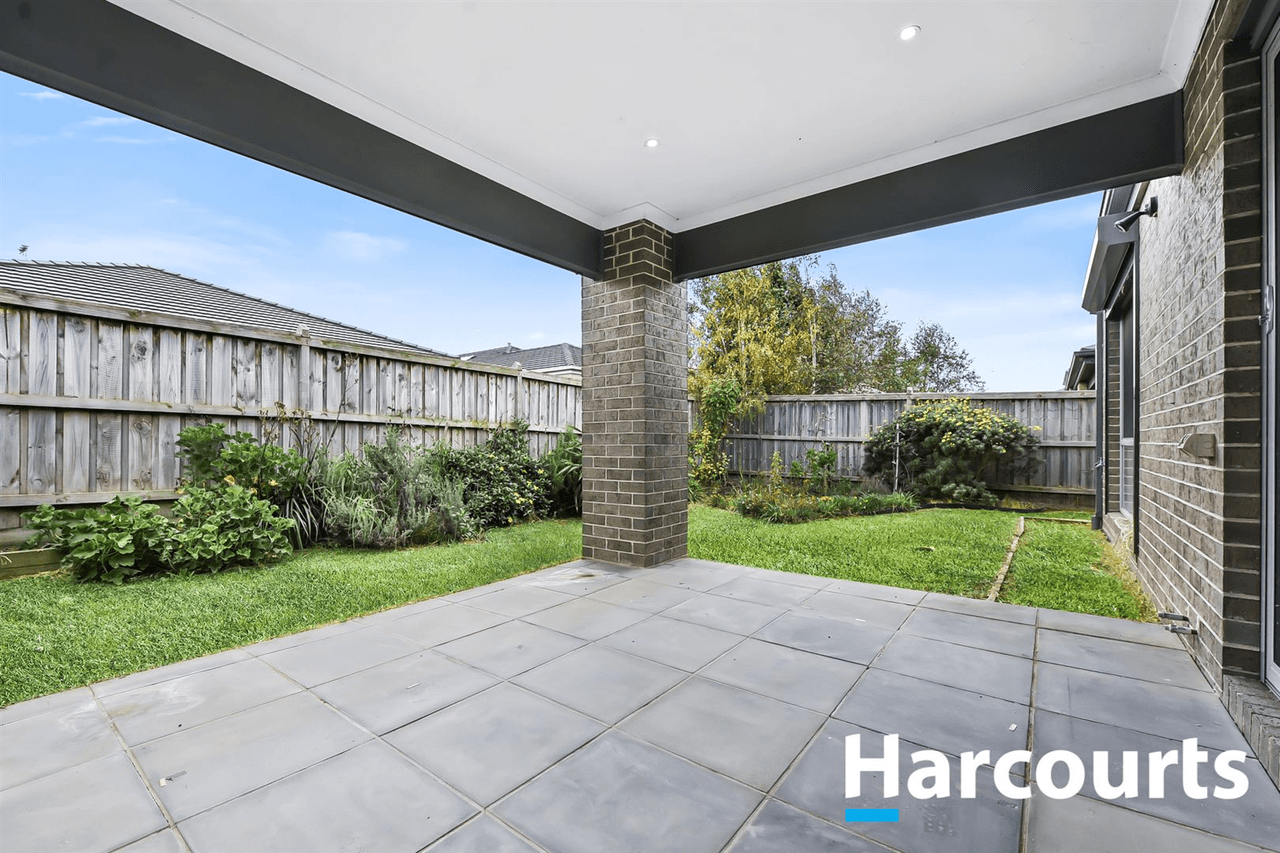 11 Canopy Grove, Cranbourne East, VIC 3977