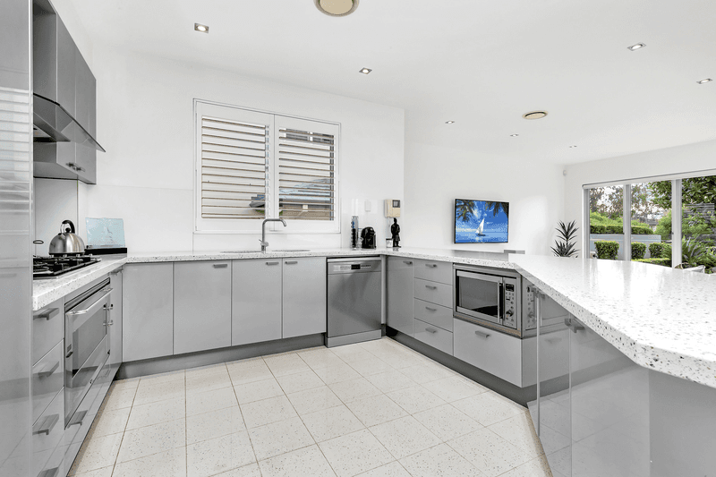 6 Millhouse Place, Bella Vista, NSW 2153