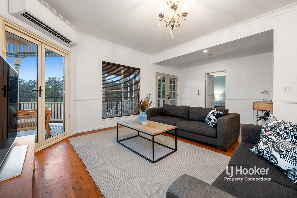 16 Talisman Court, Eatons Hill, QLD 4037