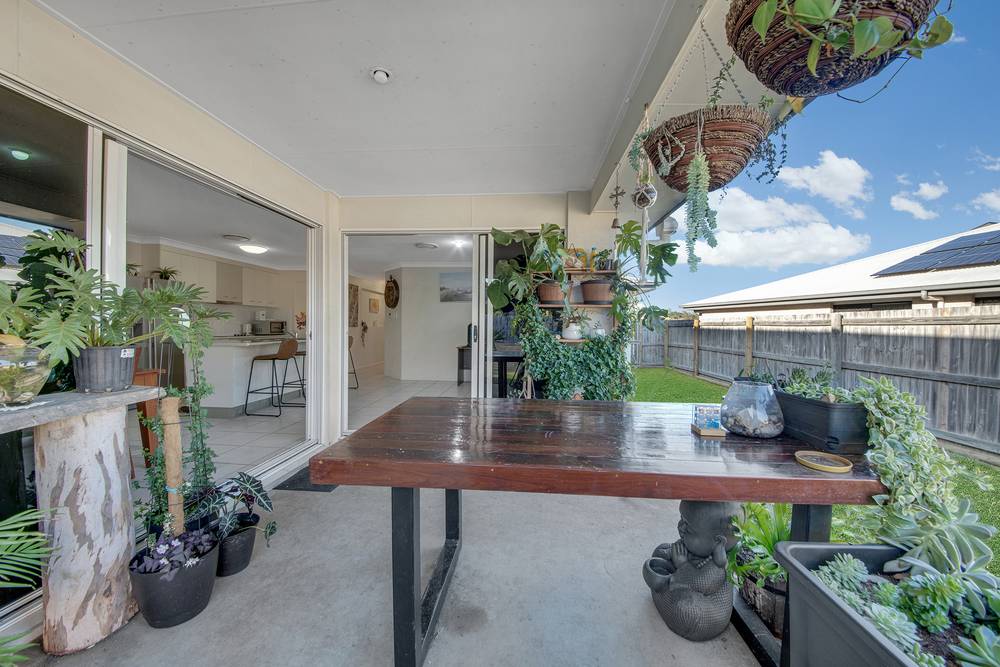 45 Woodland Court, KIRKWOOD, QLD 4680