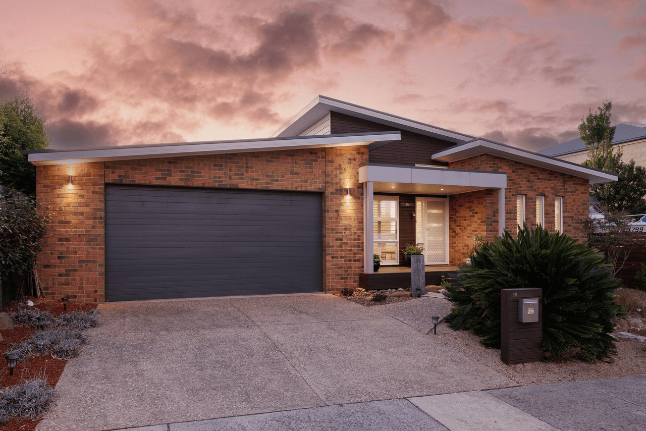 16 Norman Drive, COWES, VIC 3922