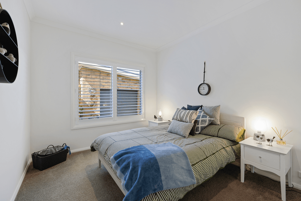 16 Norman Drive, COWES, VIC 3922