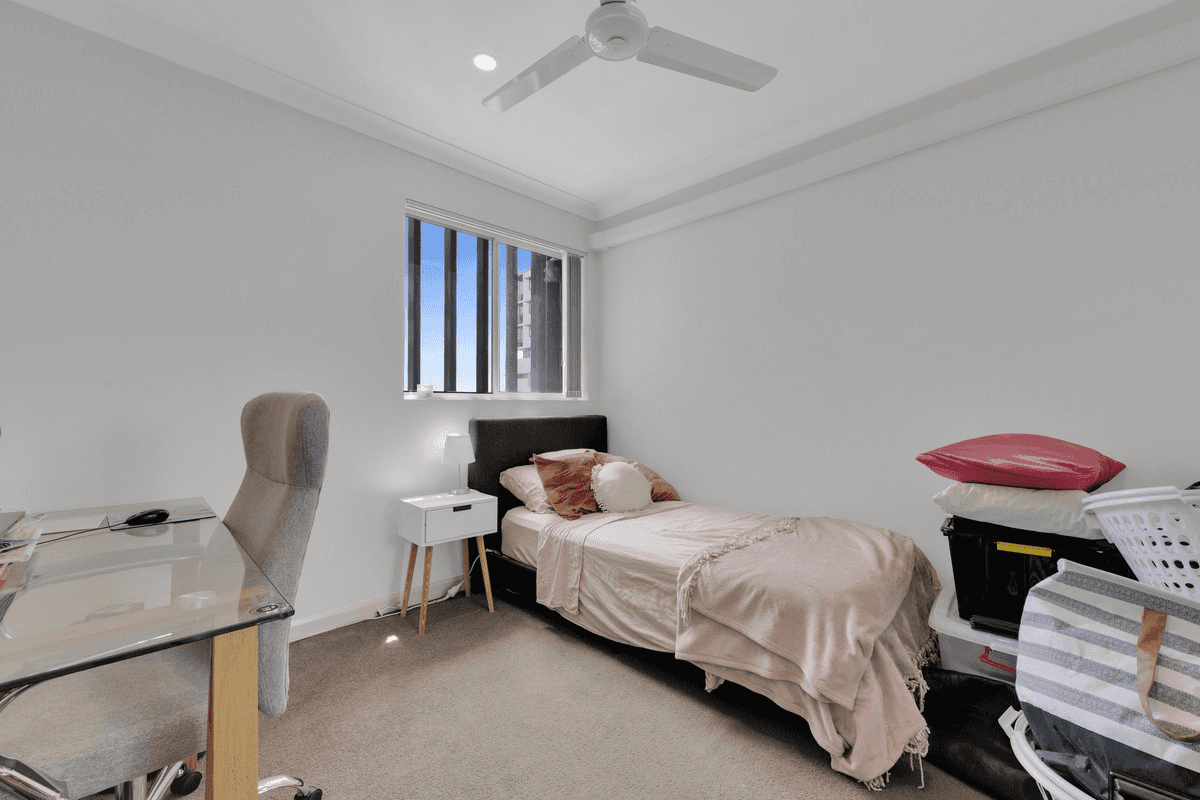 19/19/52 Latham Street, CHERMSIDE, QLD 4032