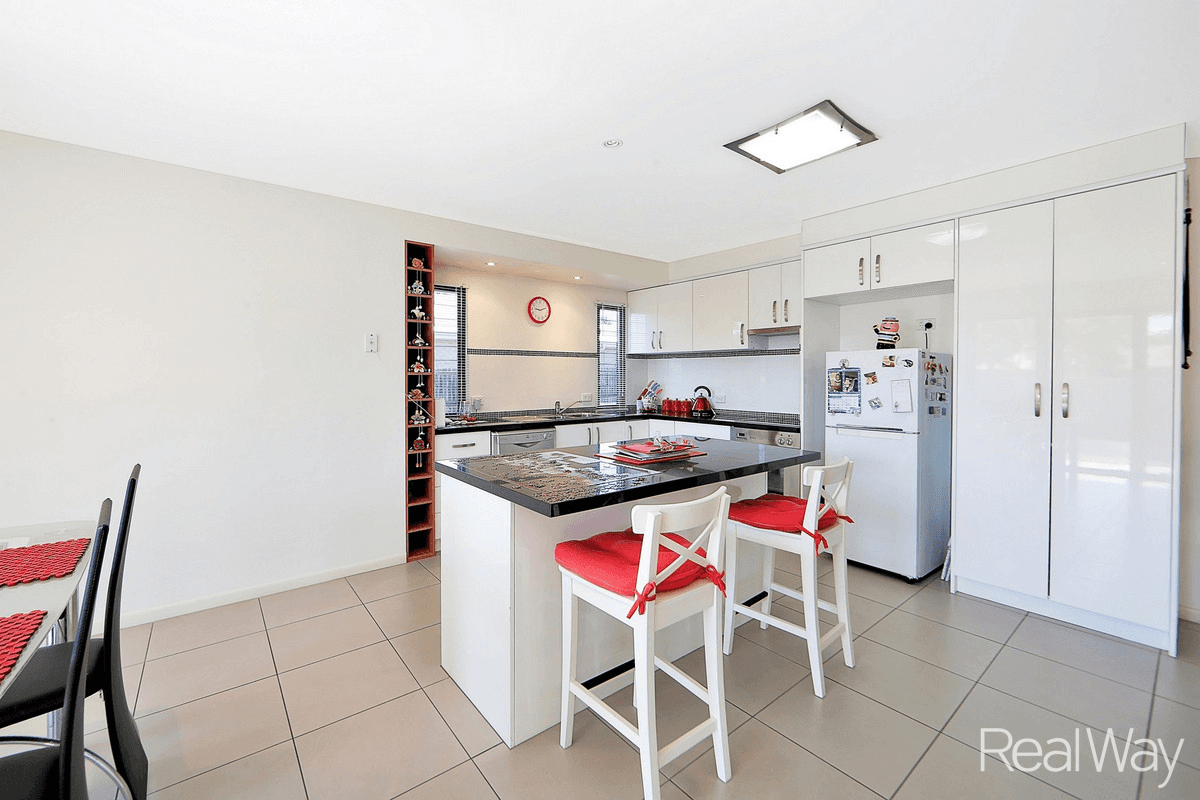 1/109 Davidson Street, Bargara, QLD 4670