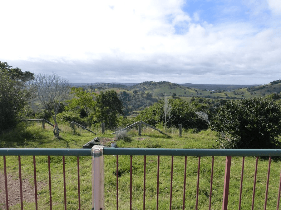 240 Freshneys Road, KANIGAN, QLD 4570