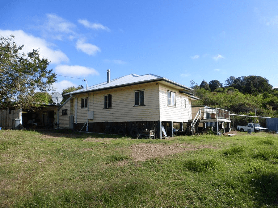 240 Freshneys Road, KANIGAN, QLD 4570