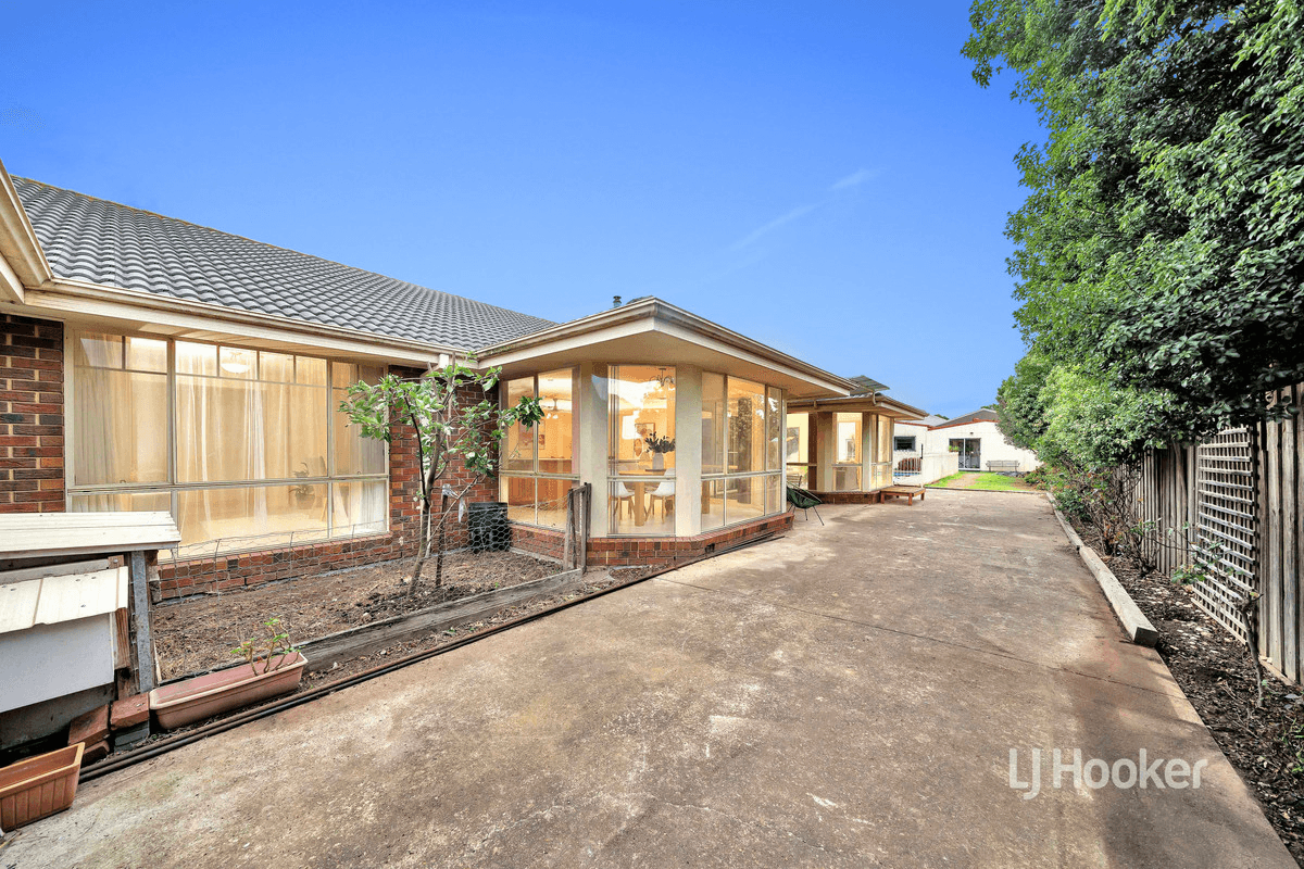 6 Lawson Court, HOPPERS CROSSING, VIC 3029