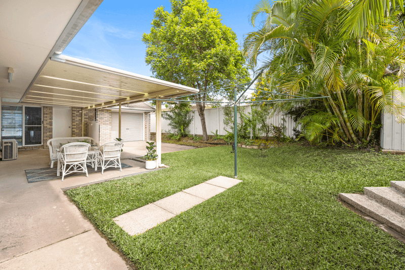 1 Sutherland Street, DICKY BEACH, QLD 4551