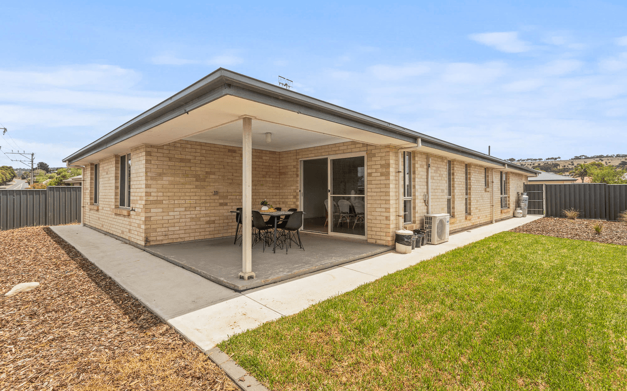 1 Nation Court, ENCOUNTER BAY, SA 5211