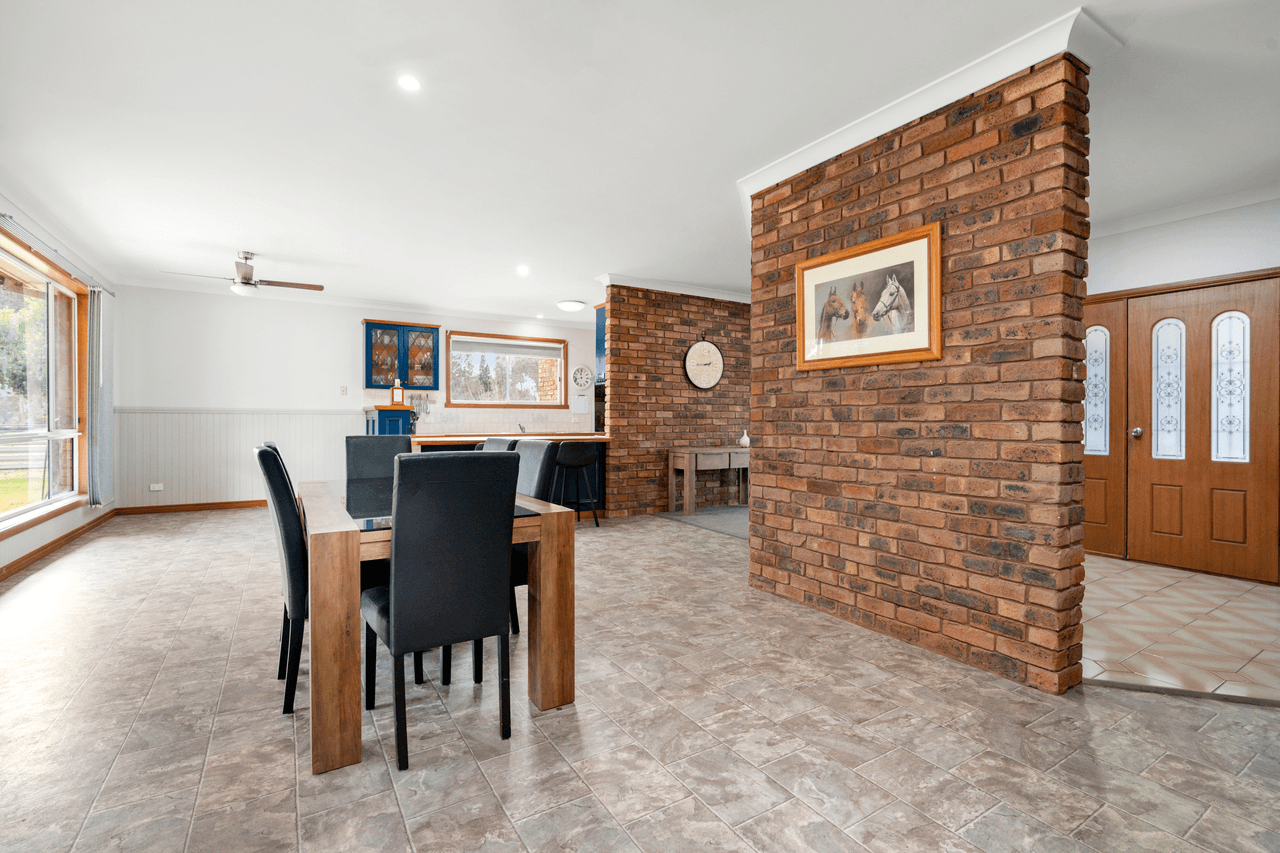 315 Pioneer Drive, JINDERA, NSW 2642