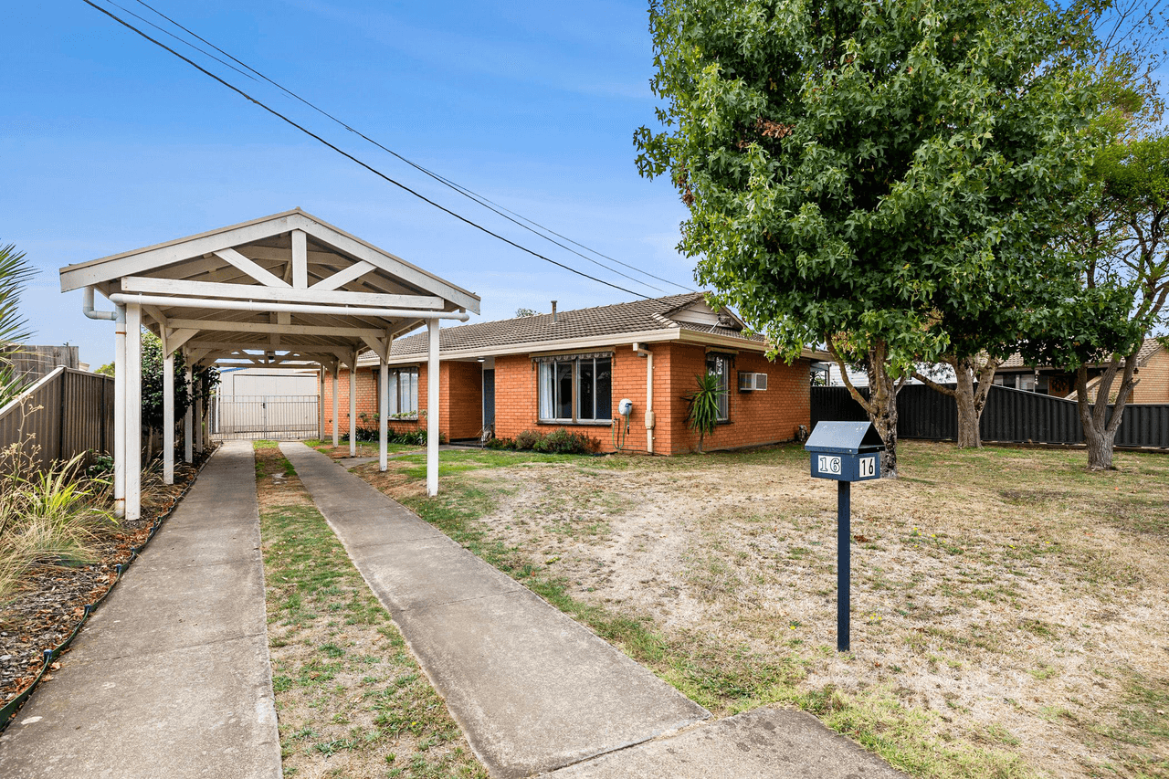 16 Clover Street, WENDOUREE, VIC 3355