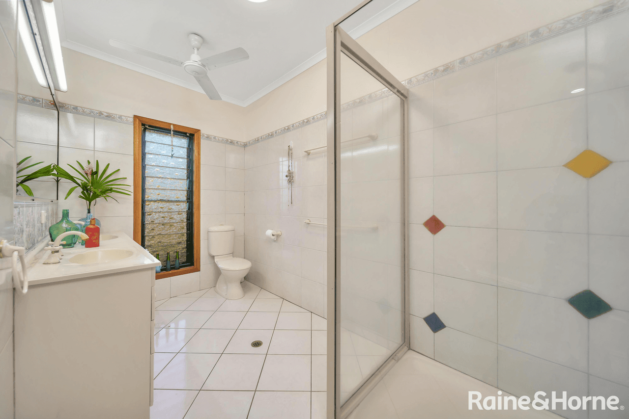 9 Church Street, EAST INNISFAIL, QLD 4860