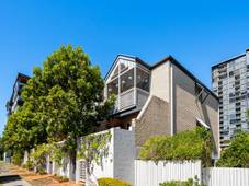 5/32 Augustus Street, TOOWONG, QLD 4066