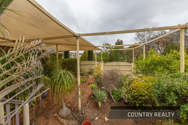 45 Osnaburg Road, York, WA 6302