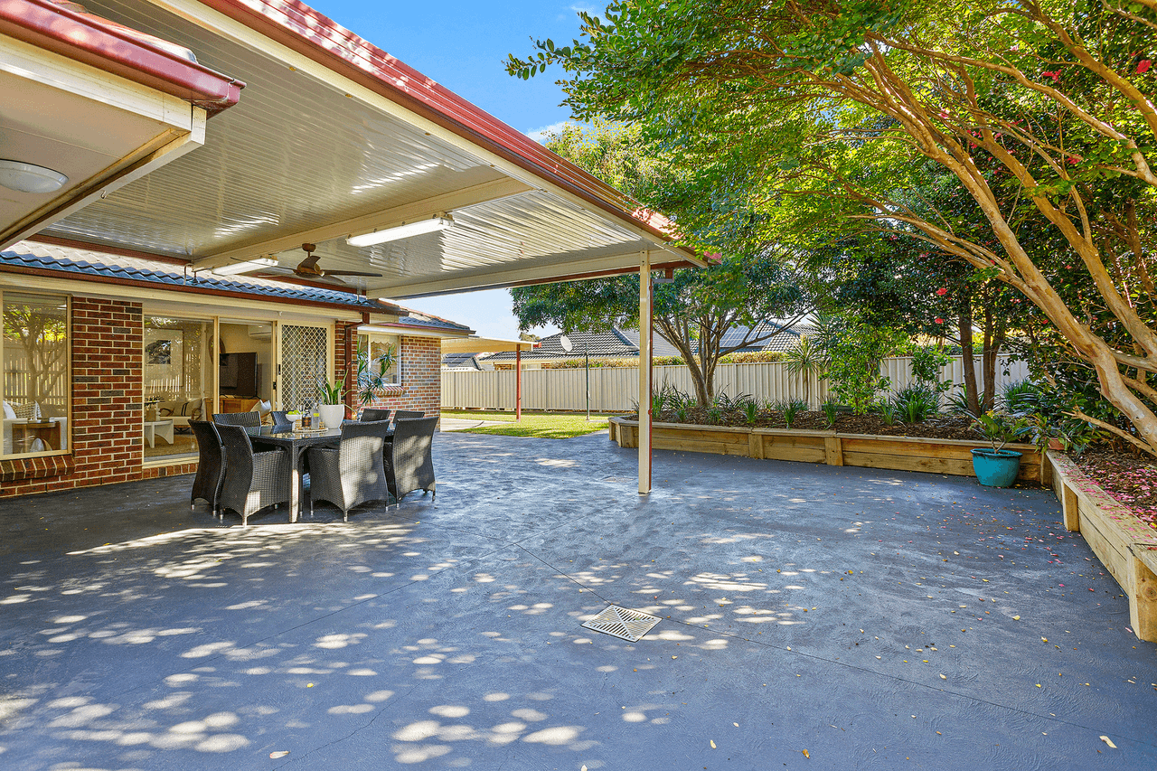 3 Honeyeater Close, Farmborough Heights, NSW 2526