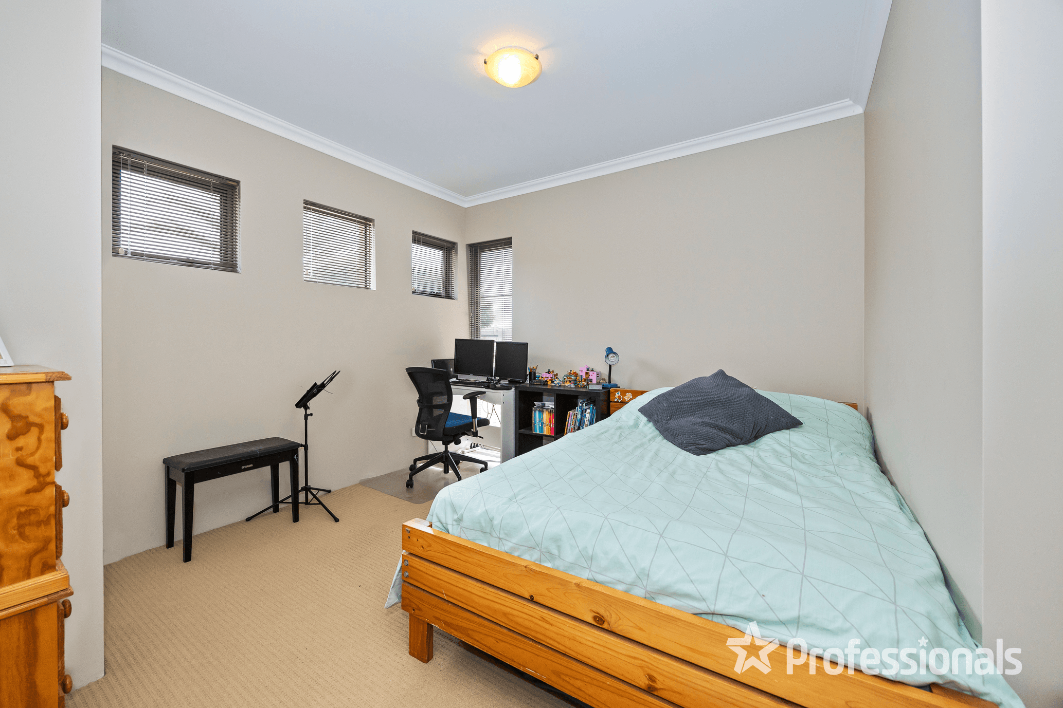 12A Medhurst Crescent, NOLLAMARA, WA 6061