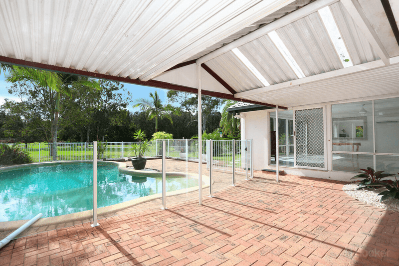 7 Edgeworth Place, HELENSVALE, QLD 4212