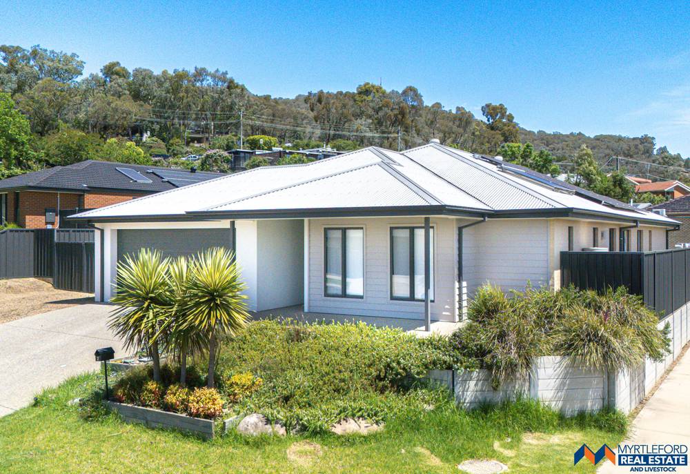 2 Washington Parade, MYRTLEFORD, VIC 3737