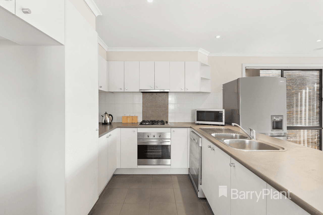 12 Storkbill Road, Wyndham Vale, VIC 3024
