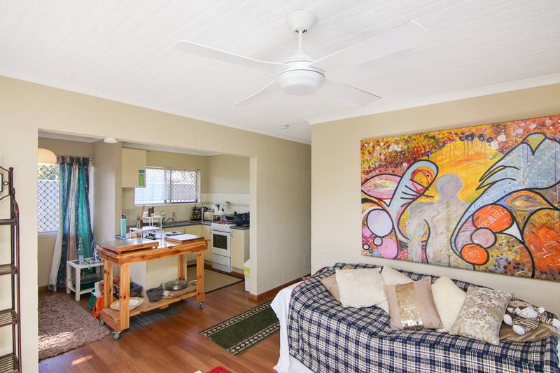 1/454 Esplanade, Torquay, QLD 4655