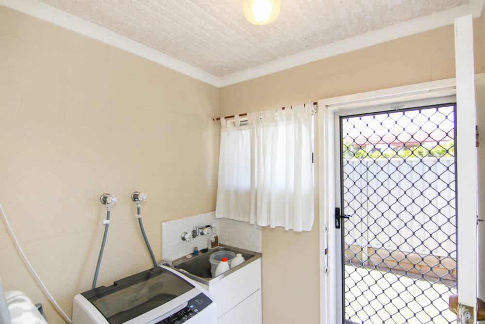 1/454 Esplanade, Torquay, QLD 4655