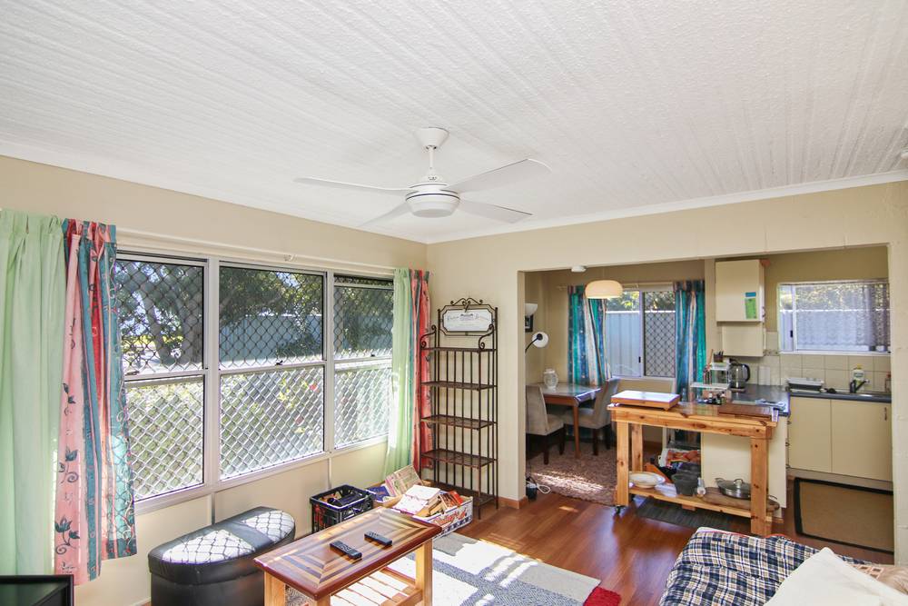 1/454 Esplanade, Torquay, QLD 4655