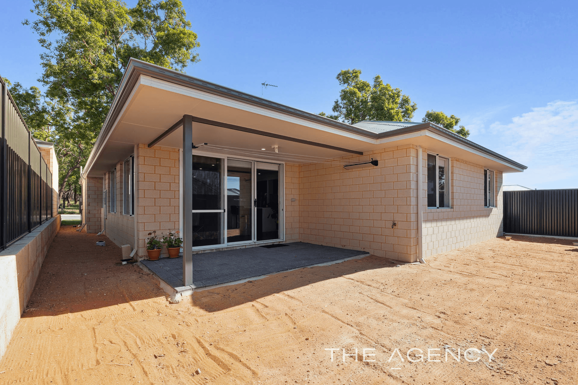 8 Roseneath Street, Bushmead, WA 6055