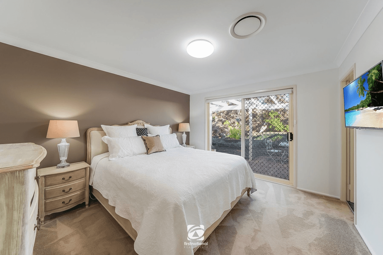 6 Pin Oak Place, NARELLAN VALE, NSW 2567