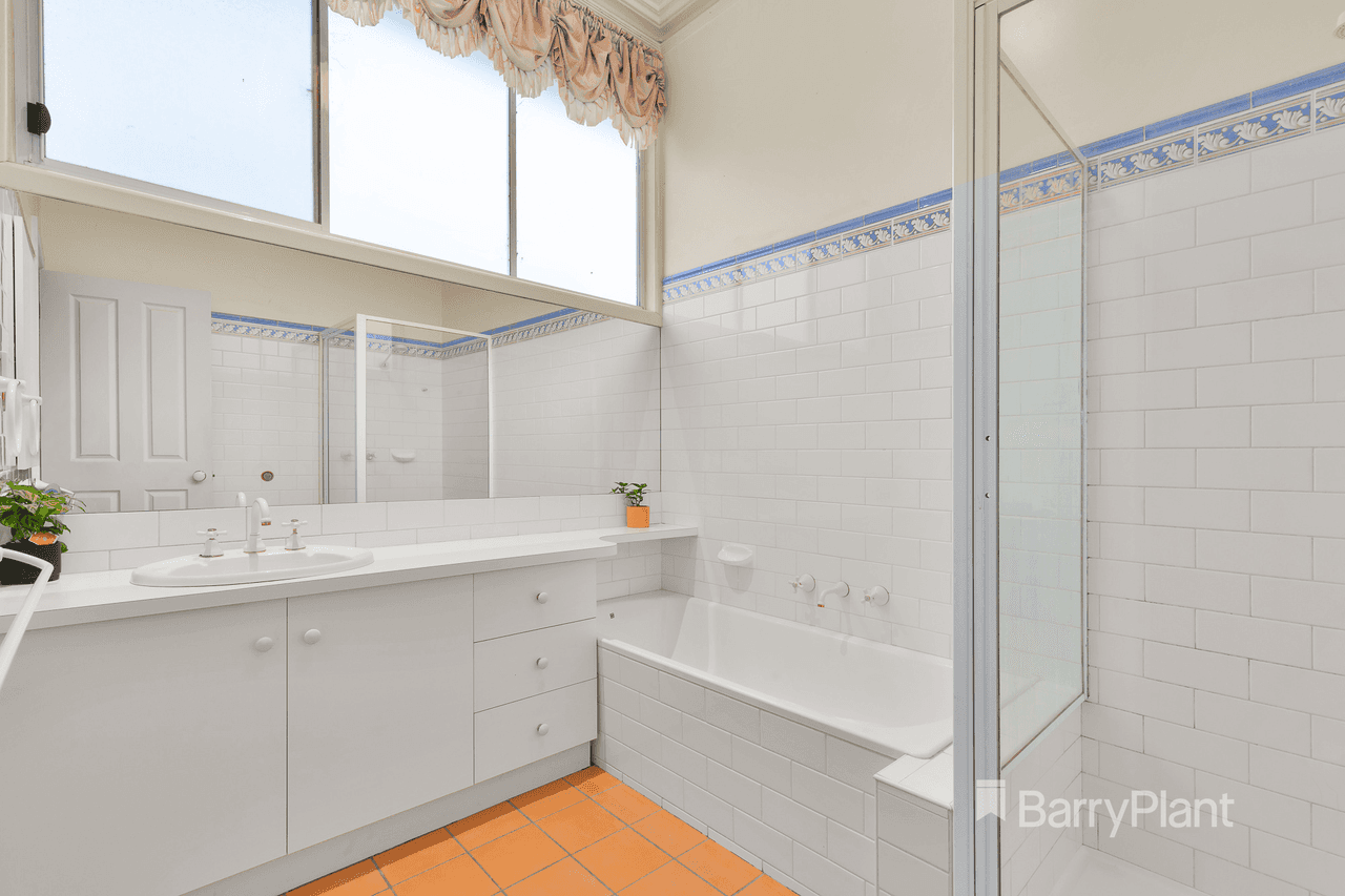 25 Morley Crescent, BOX HILL NORTH, VIC 3129