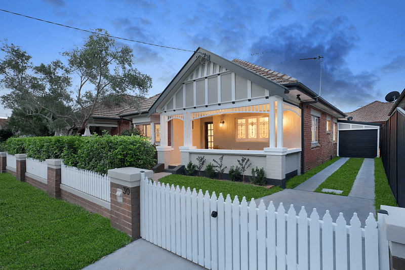 30 Corona Street, Hamilton East, NSW 2303