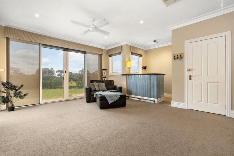 24-26 Laurimar Hill Drive, DOREEN, VIC 3754