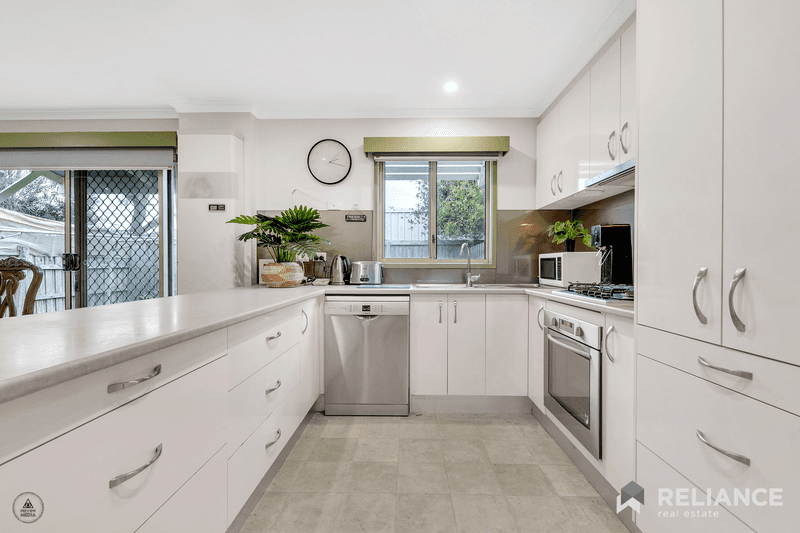 2B Yolanta Court, Seabrook, VIC 3028