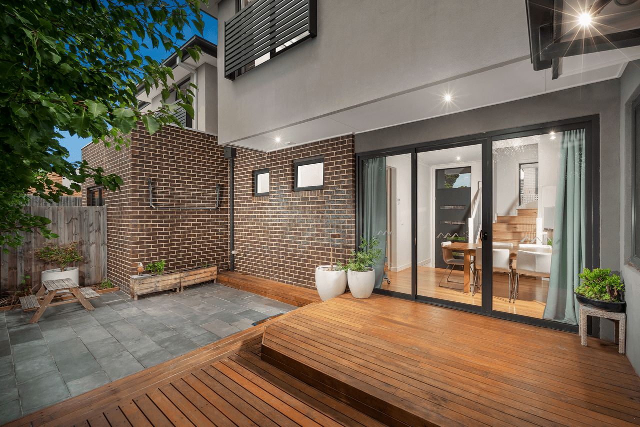 2/8 Silver Ash Avenue, ASHWOOD, VIC 3147