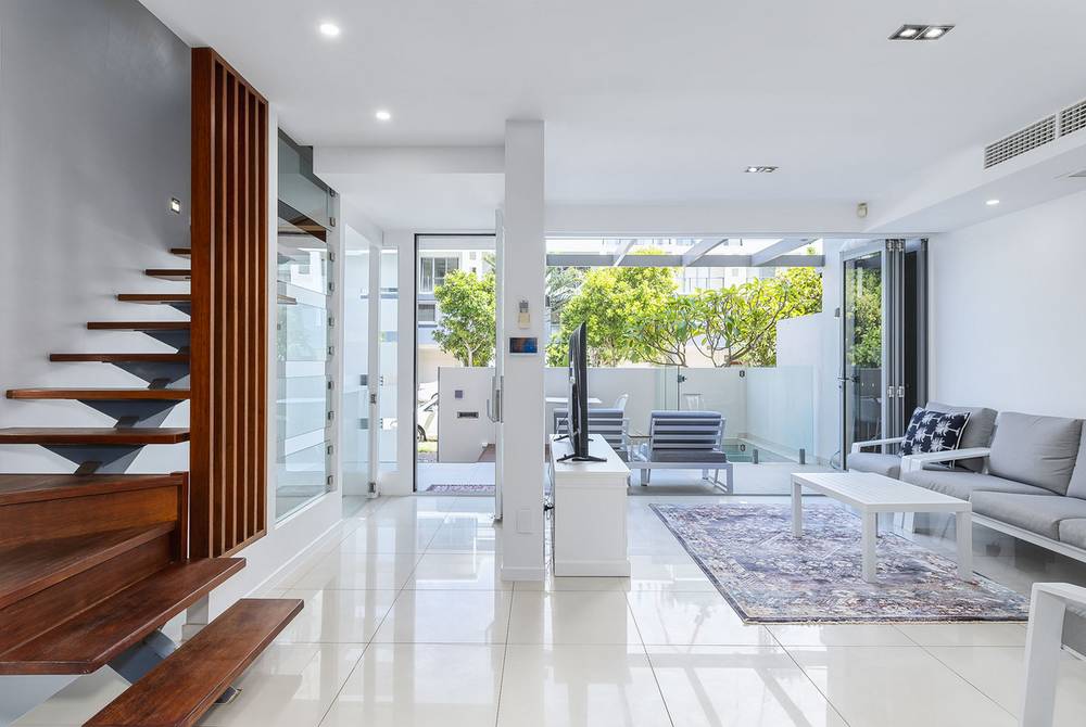 3/13 Second Avenue, Broadbeach, QLD 4218