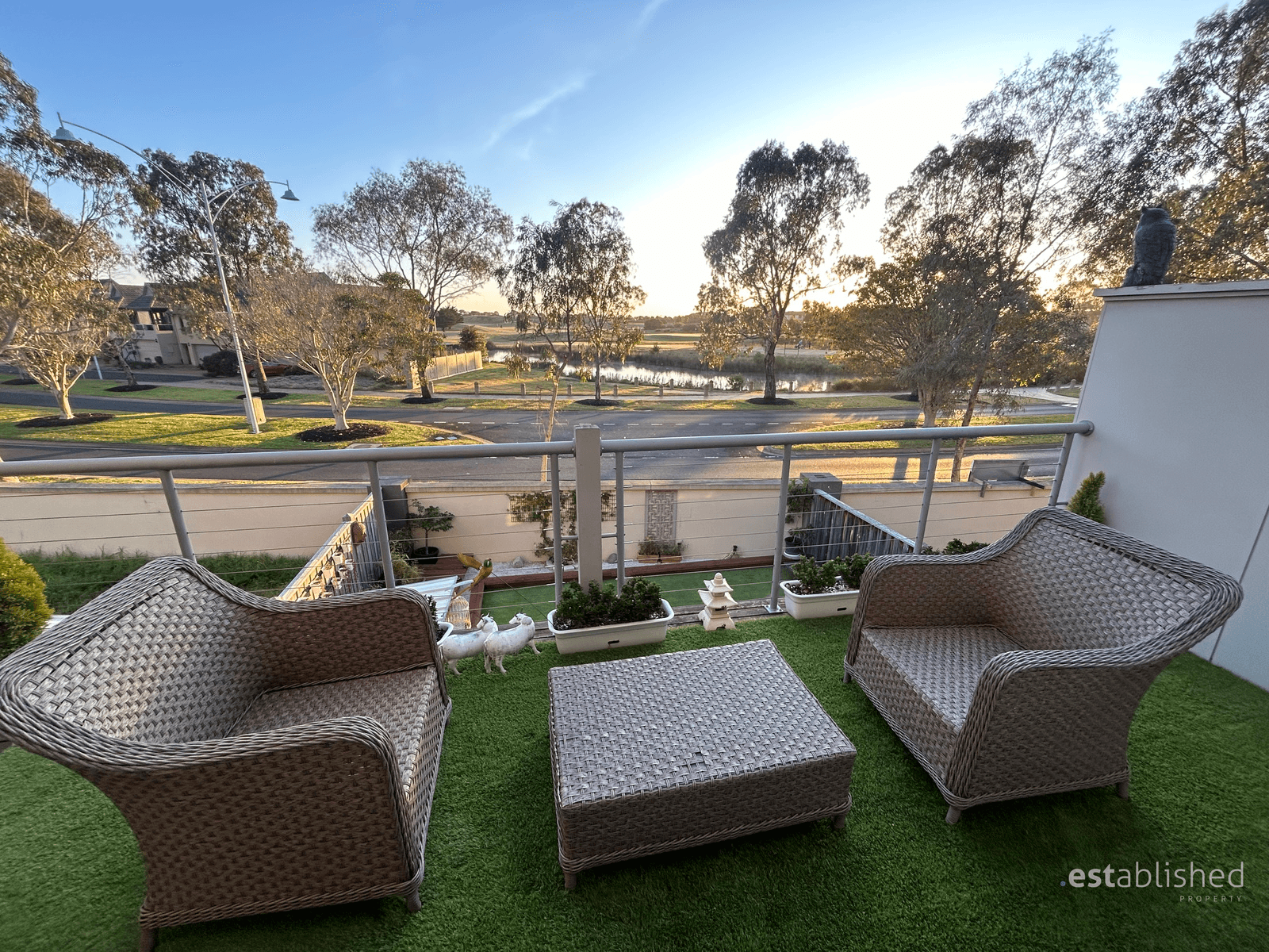 39 Broadbeach Circuit, SANCTUARY LAKES, VIC 3030