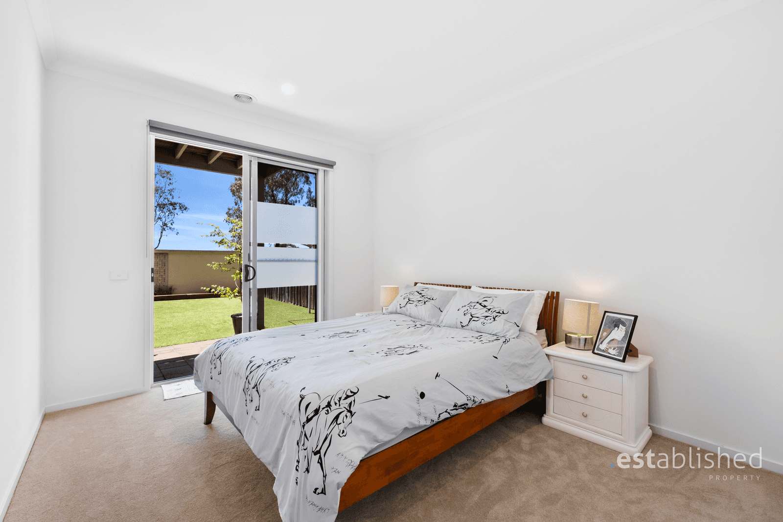 39 Broadbeach Circuit, SANCTUARY LAKES, VIC 3030