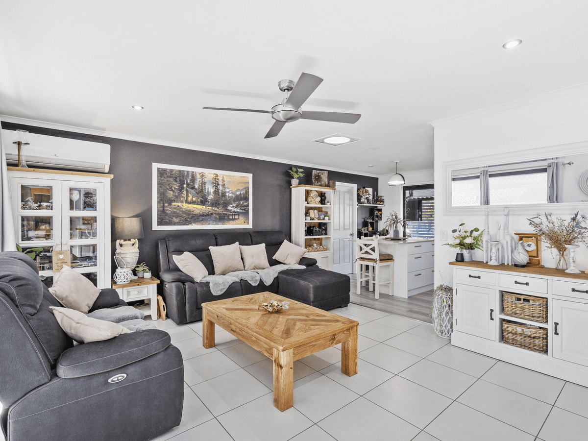 1/73 Brisbane Road, BIGGERA WATERS, QLD 4216