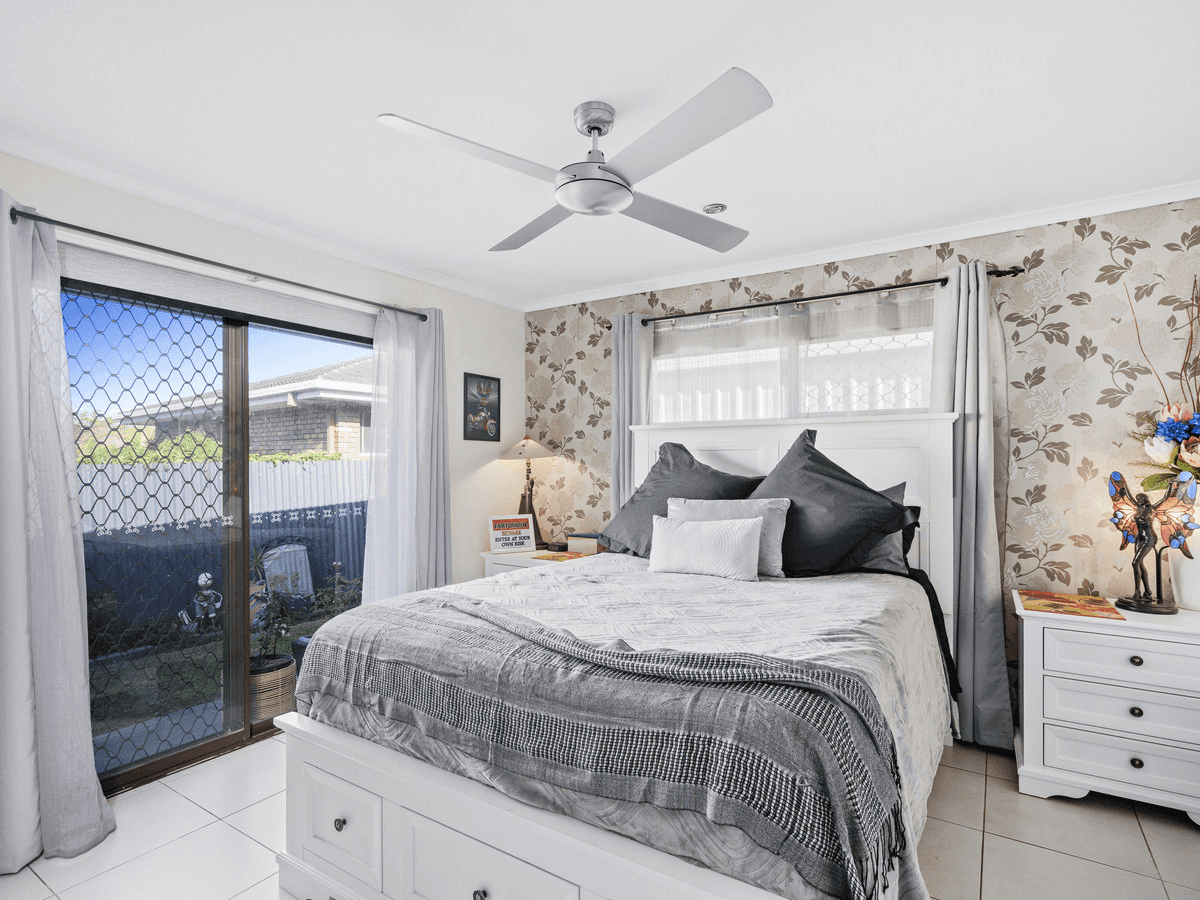 1/73 Brisbane Road, BIGGERA WATERS, QLD 4216