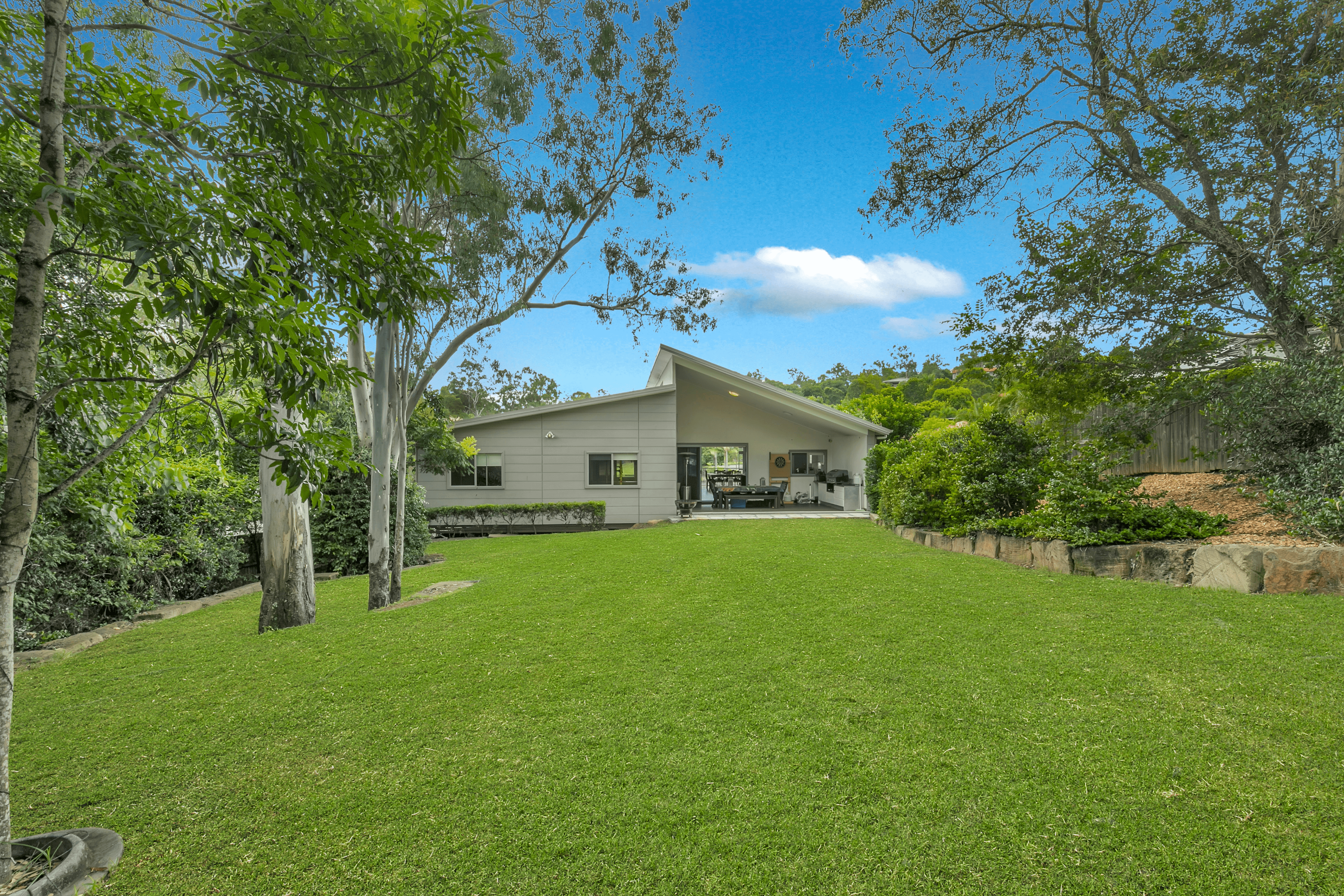 91 Bozzato Place, KENMORE, QLD 4069