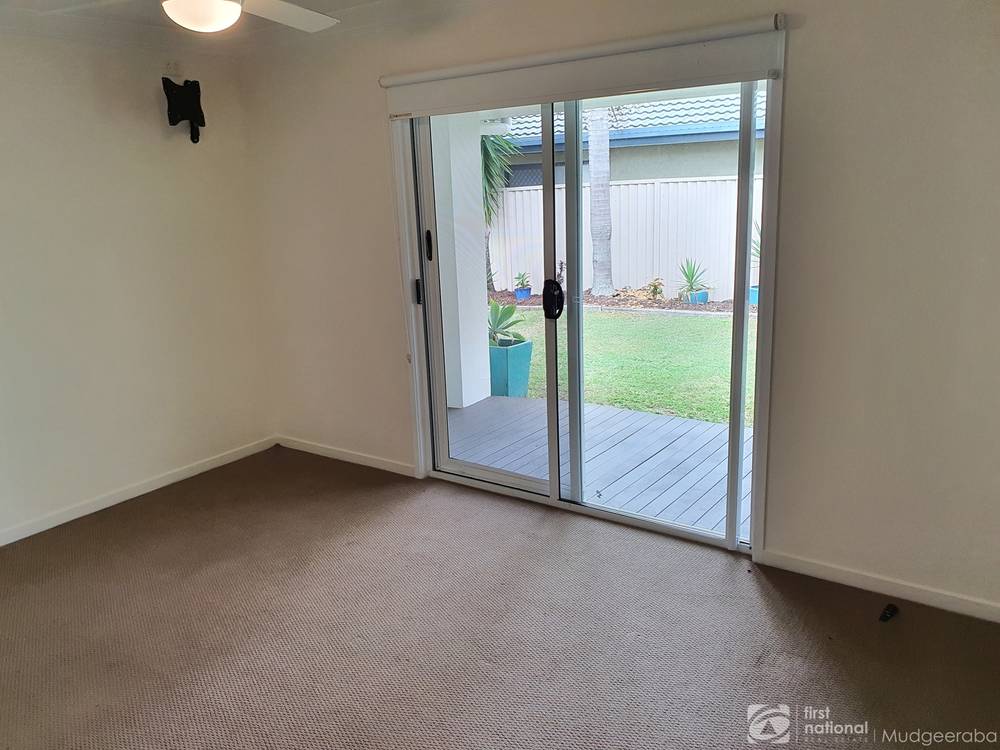24 Kingfisher Crescent, Burleigh Waters, QLD 4220