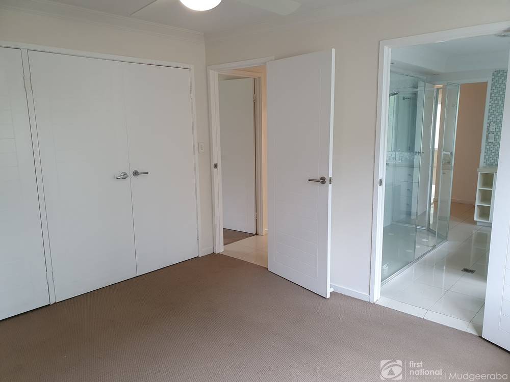 24 Kingfisher Crescent, Burleigh Waters, QLD 4220