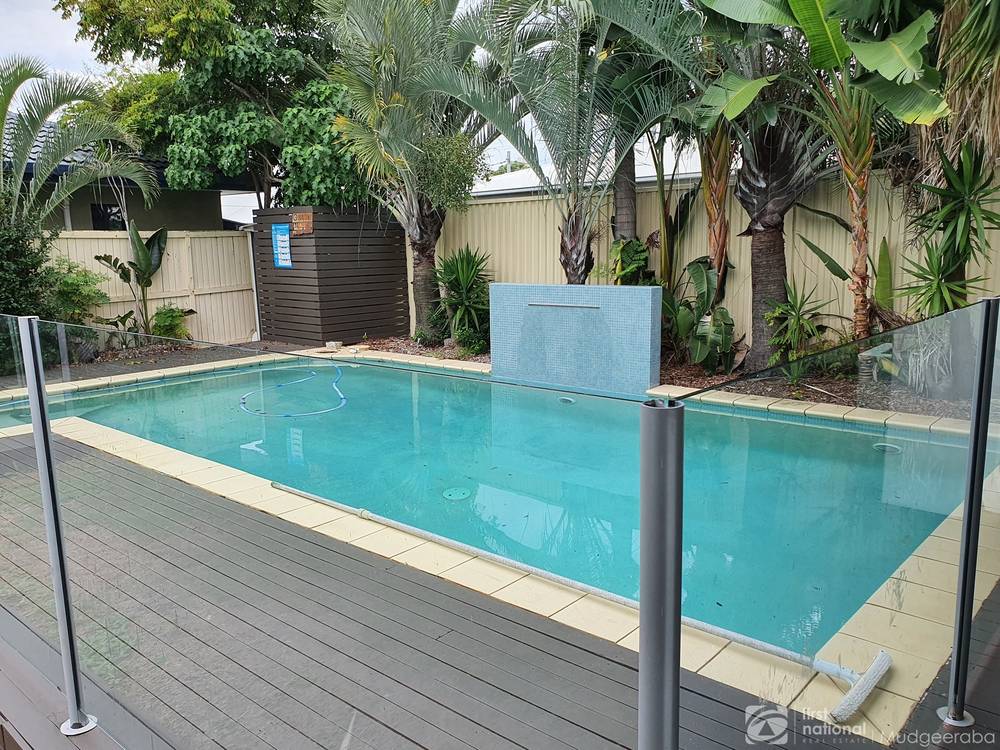 24 Kingfisher Crescent, Burleigh Waters, QLD 4220
