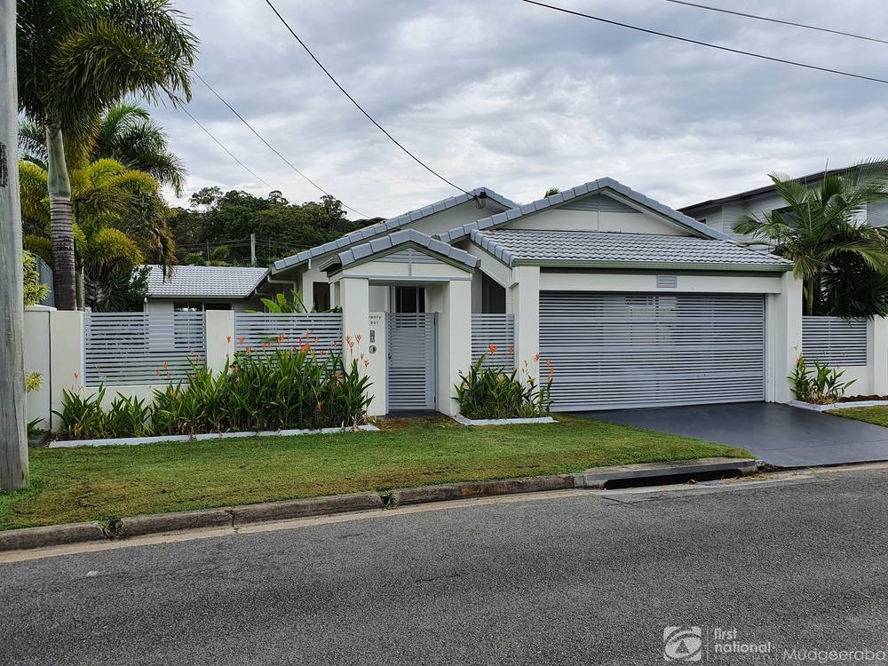 24 Kingfisher Crescent, Burleigh Waters, QLD 4220