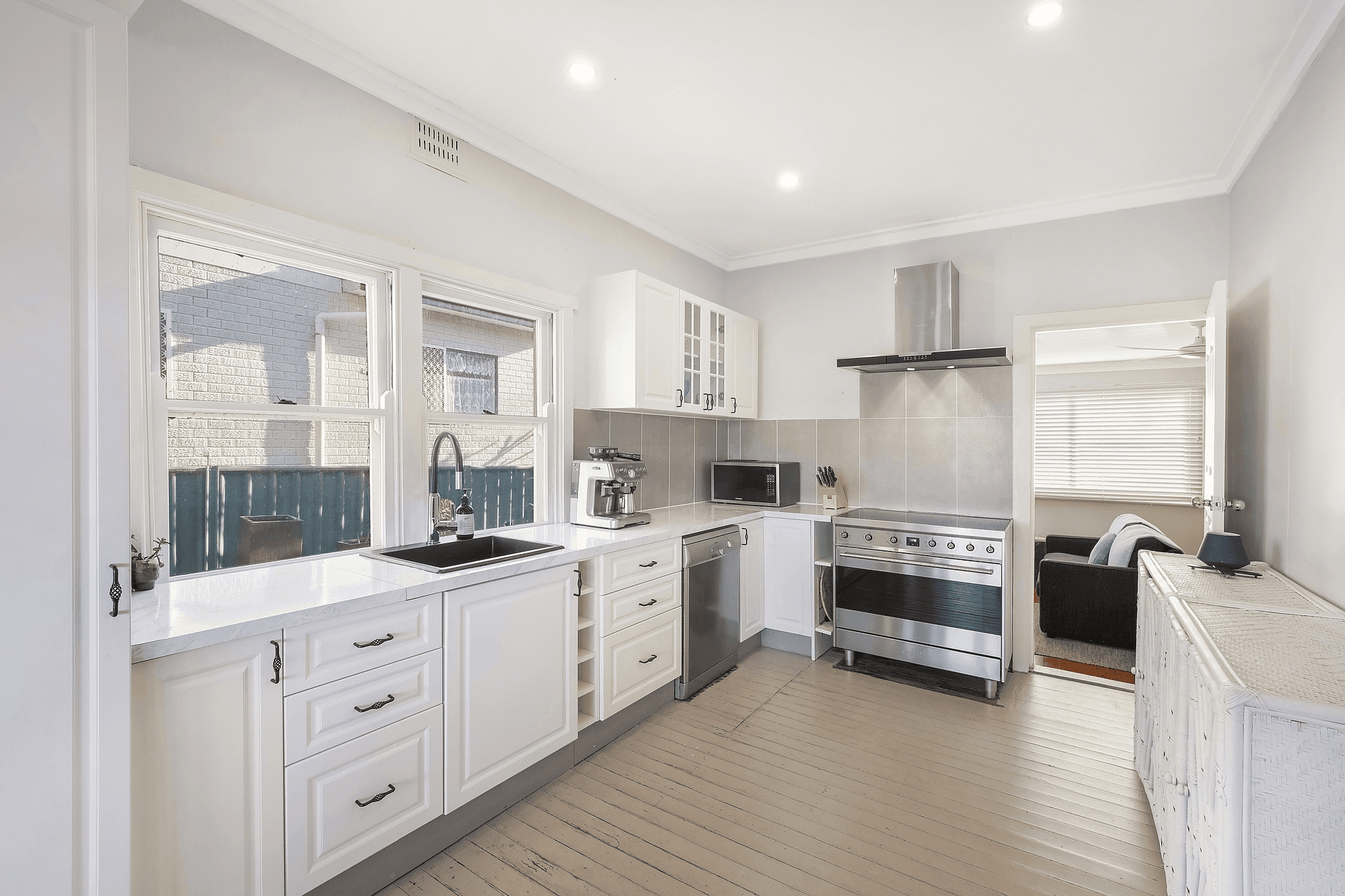 8 Berrima Crescent, Umina Beach, NSW 2257