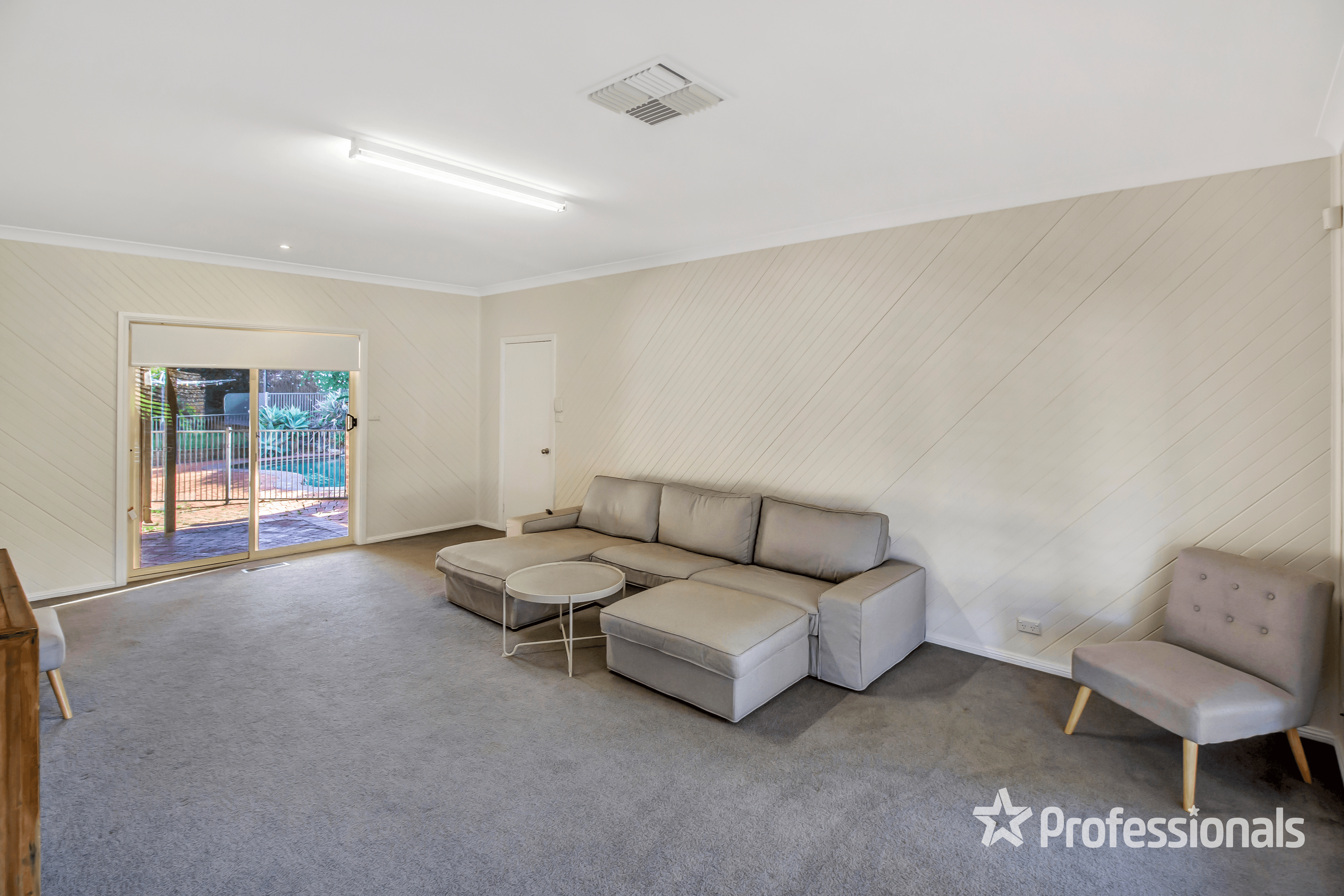 32 Missouri Avenue, Tolland, NSW 2650