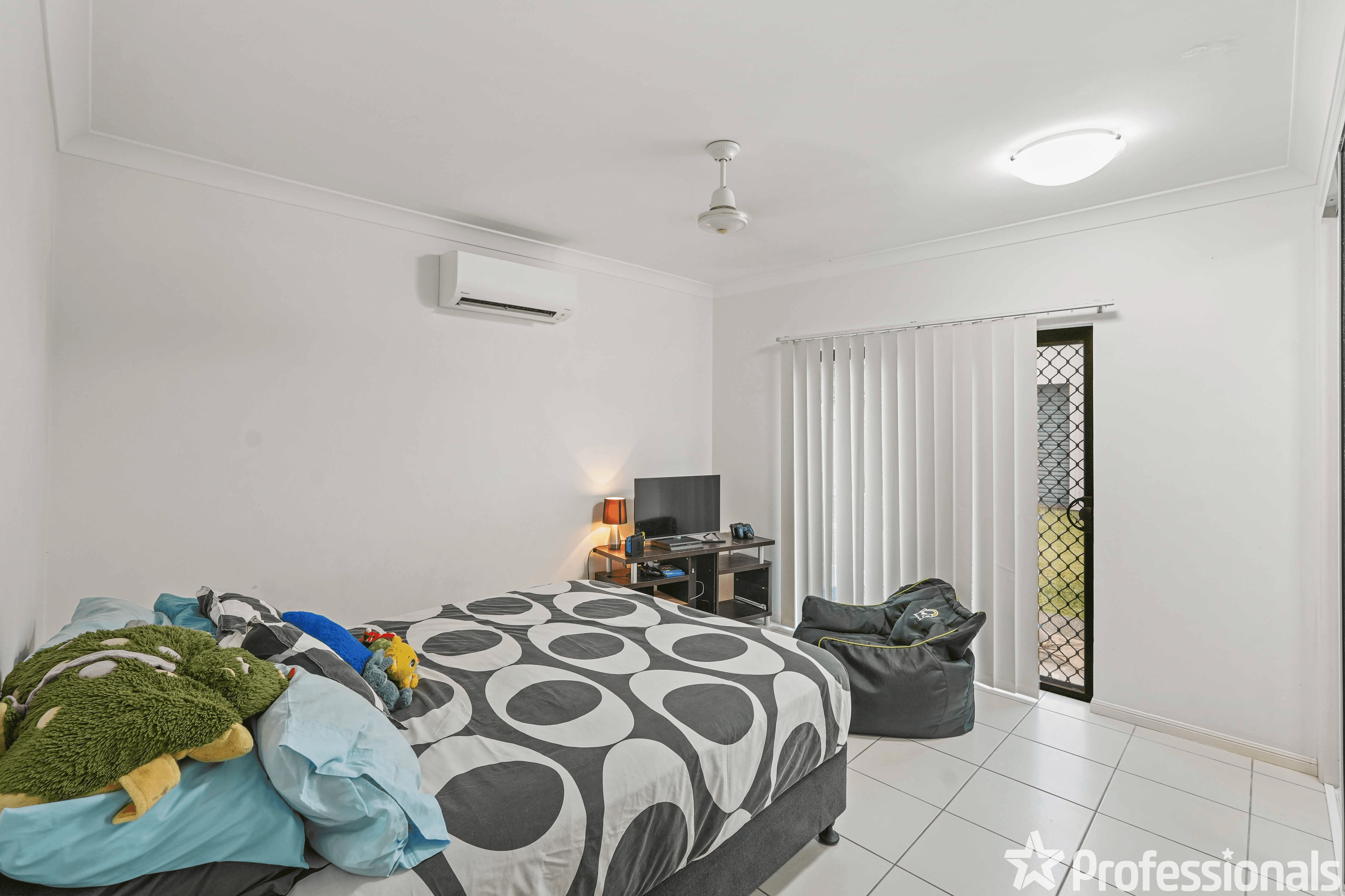 8 Poolwood Road, KEWARRA BEACH, QLD 4879