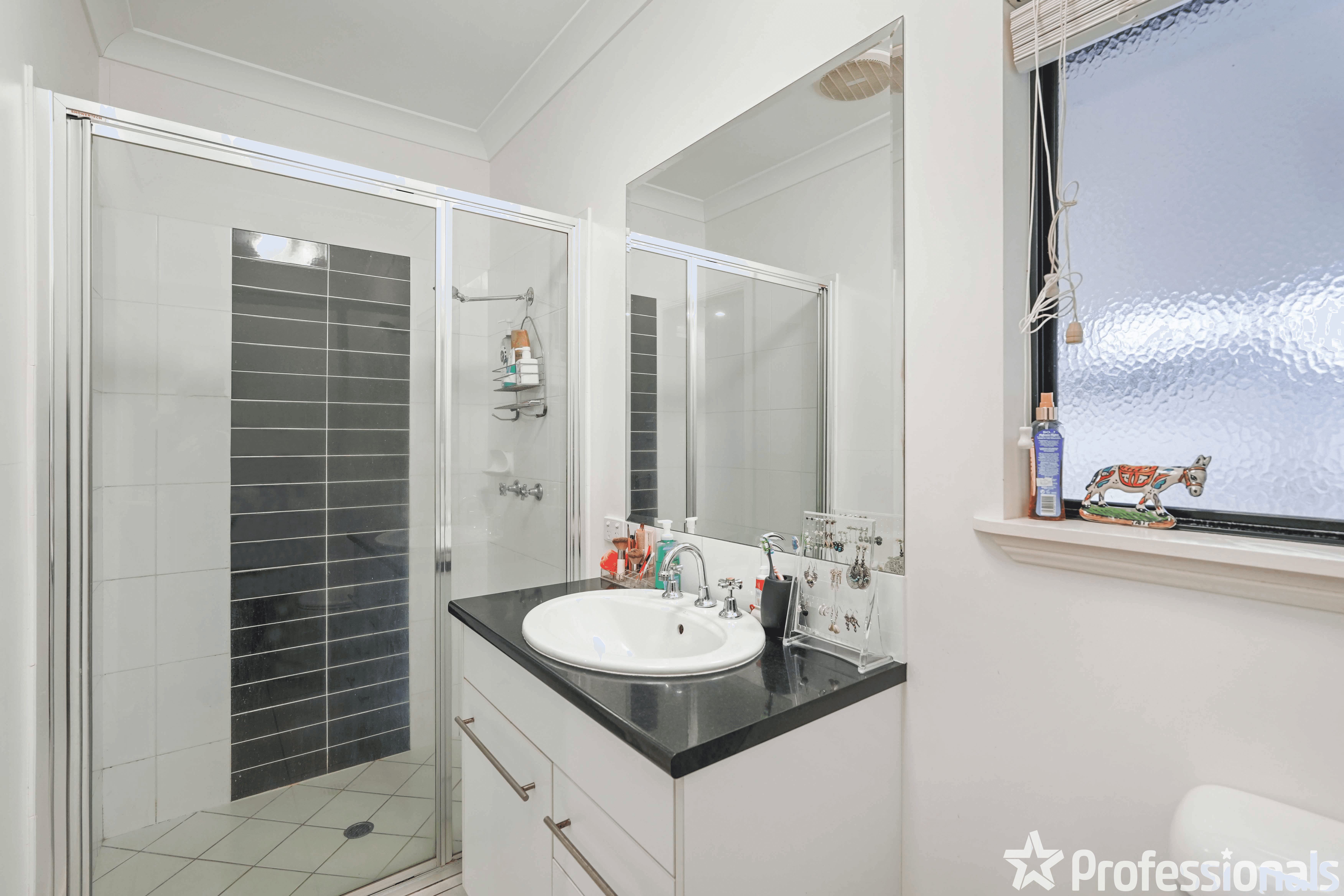 8 Poolwood Road, KEWARRA BEACH, QLD 4879