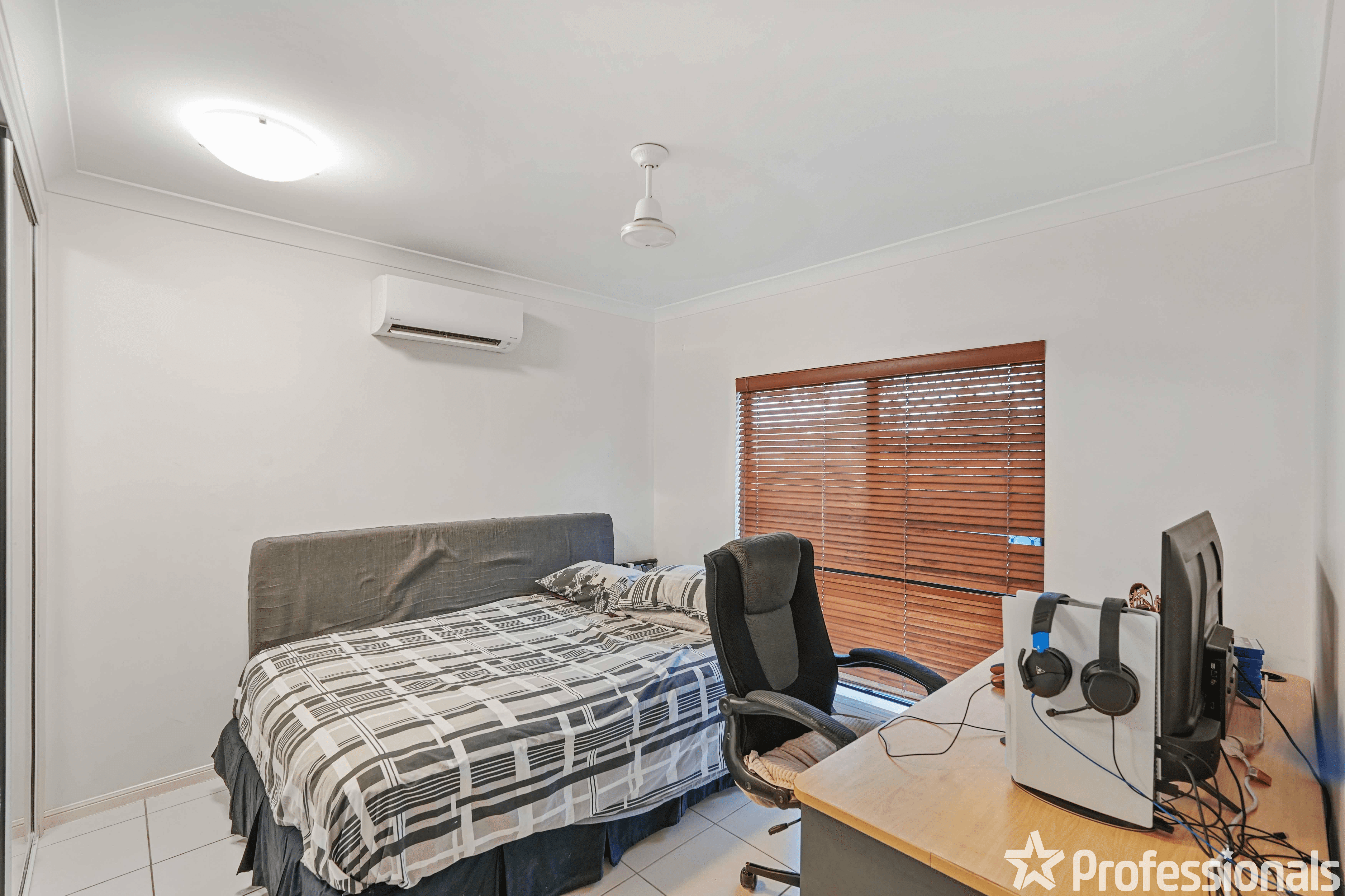 8 Poolwood Road, KEWARRA BEACH, QLD 4879